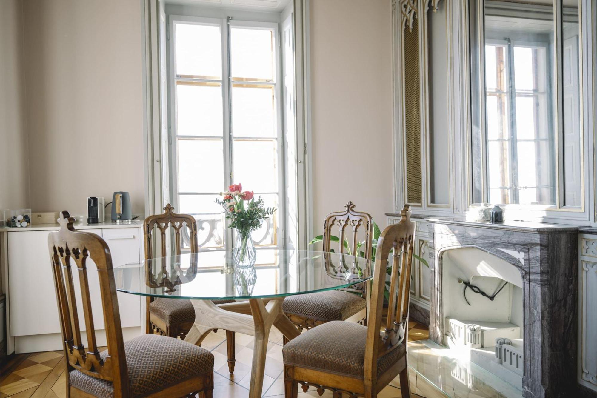 Chateau De L'Aile- Boutique Suites 브베 외부 사진
